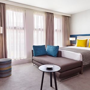 Deluxe Studio Suite